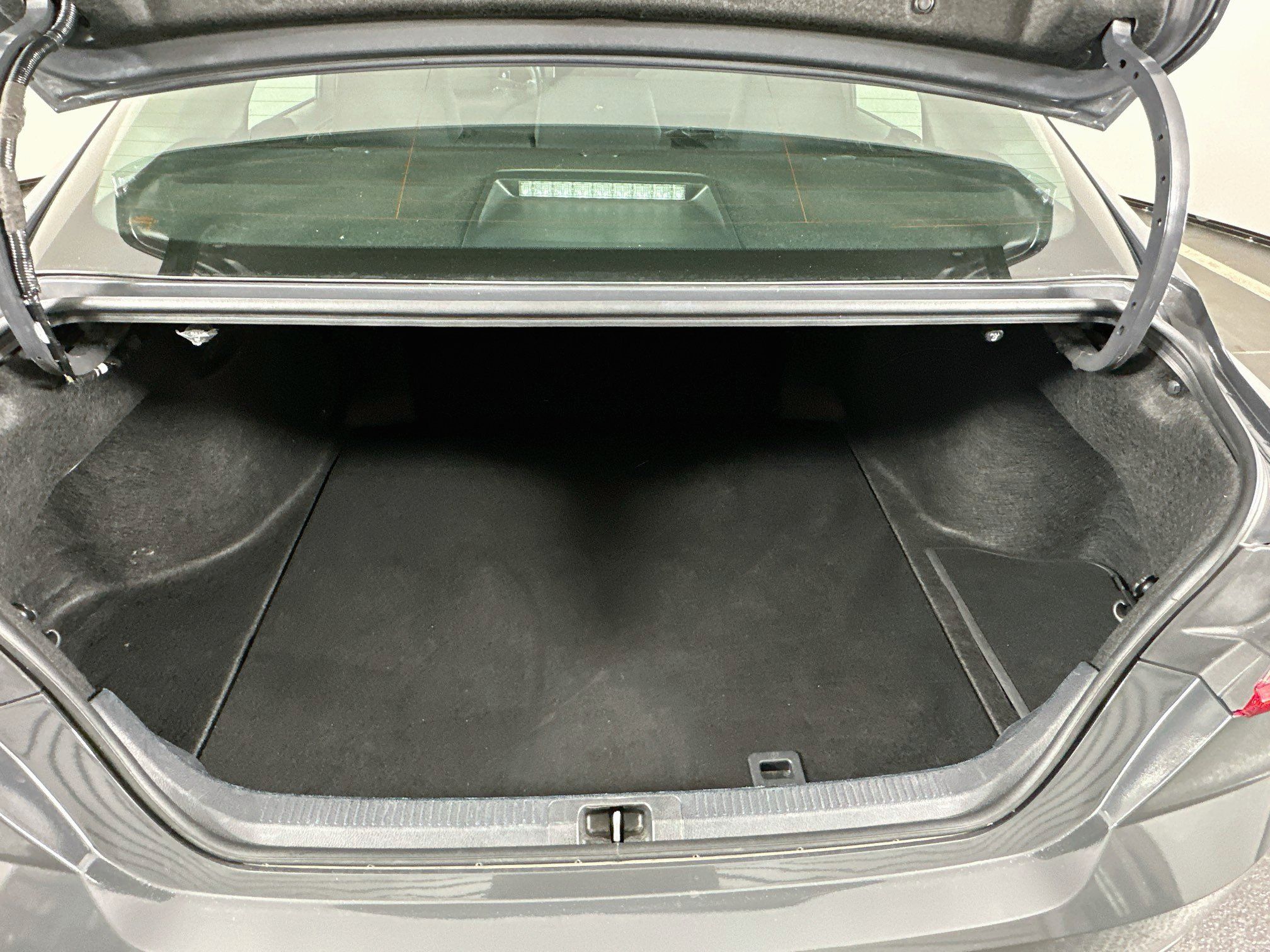 Used 2025 Toyota Camry LE FWD image 29