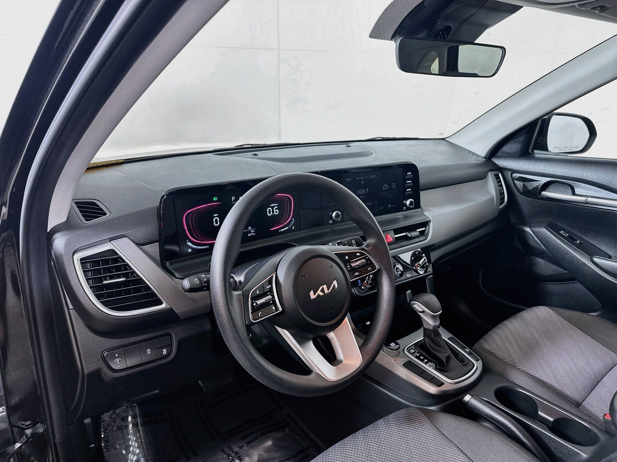 Certified 2026 Kia Seltos LX FWD image 9