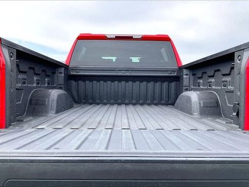 Used 2025 Chevrolet Silverado 1500 LT image 28