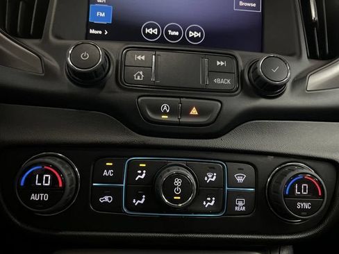Certified 2024 GMC Terrain AT4 w/ Tech Package AWD/4WD image 17