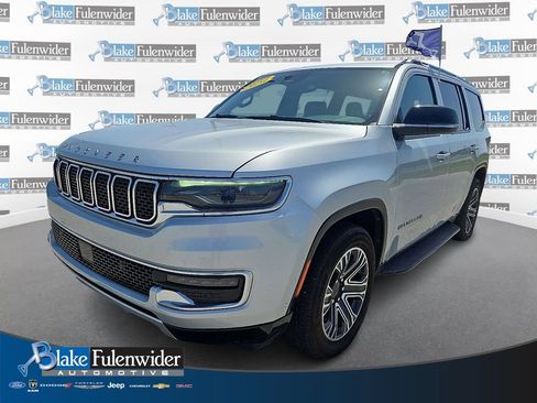Used 2023 Jeep Wagoneer Series II AWD/4WD image 1