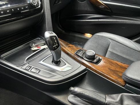 Used 2016 BMW 320i xDrive 320i xDrive image 28