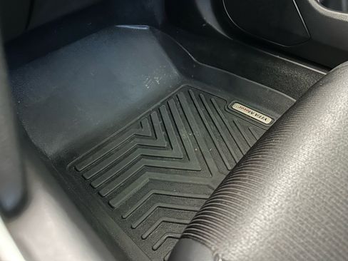 Used 2019 Honda Accord Sport image 32