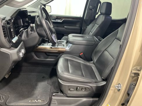 Certified 2022 GMC Sierra 1500 Elevation w/ Elevation Premium Package image 17