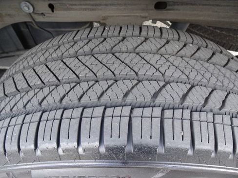 Used 2018 GMC Sierra 1500 SLT image 39