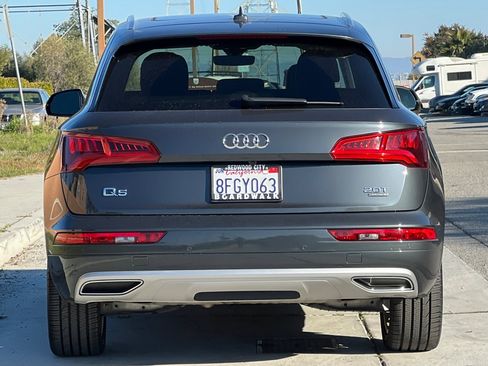 Used 2018 Audi Q5 Prestige w/ Prestige Package image 5