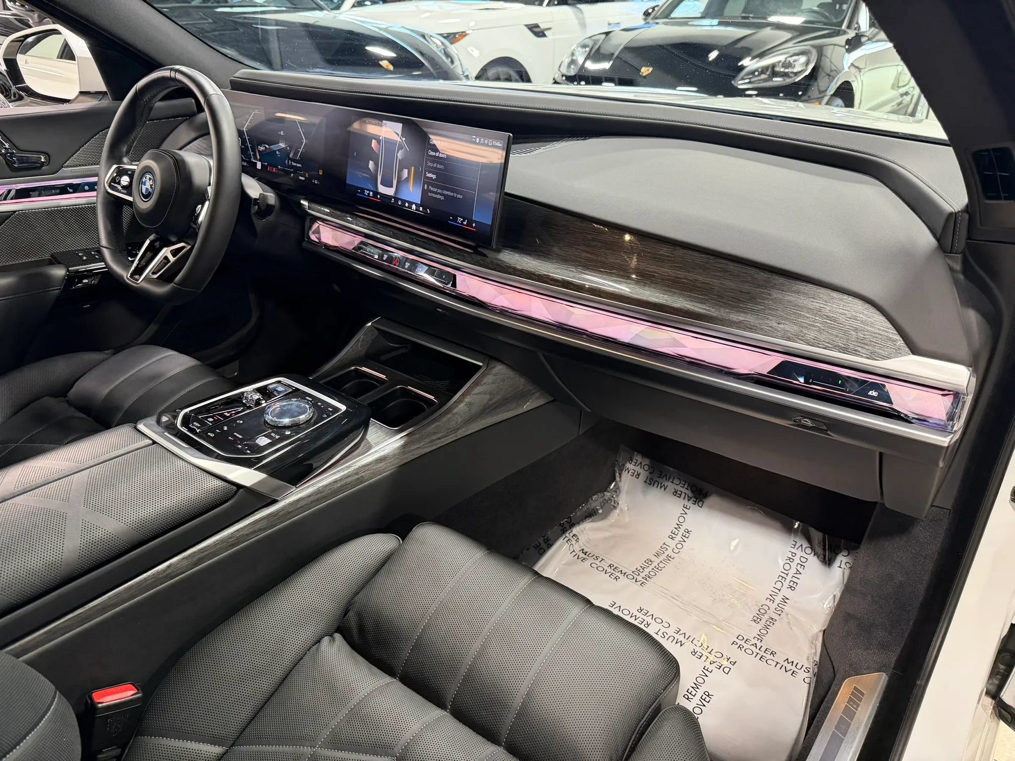Used 2024 BMW i7 xDrive60 w/ Executive Package AWD/4WD image 13
