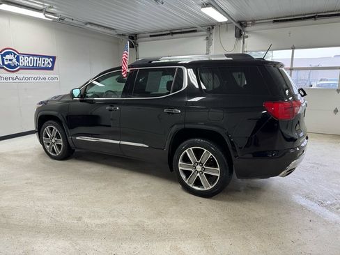 Used 2019 GMC Acadia Denali w/ Technology Package AWD/4WD image 3