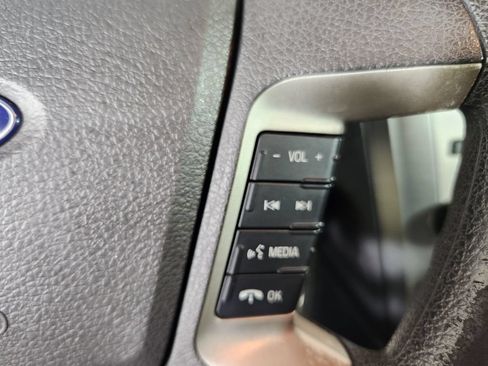 Used 2010 Ford Fusion SE FWD image 15