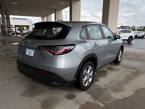 Certified 2023 Honda HR-V LX image 5