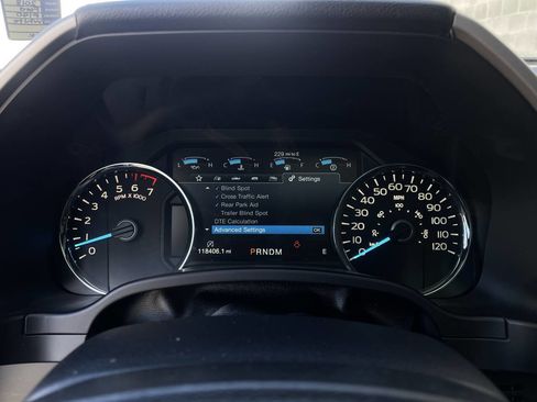 Used 2018 Ford F150 Lariat w/ Equipment Group 502A Luxury AWD/4WD image 19
