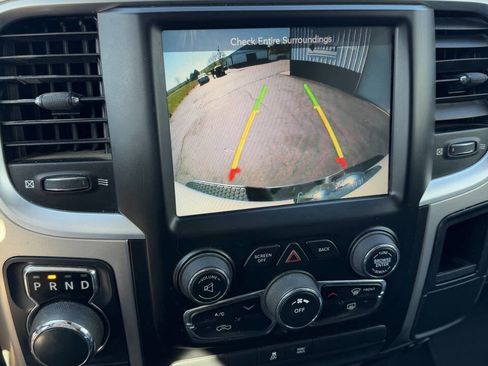 Used 2016 RAM 1500 Classic SLT AWD/4WD image 19
