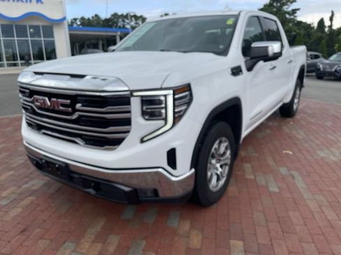 Used 2024 GMC Sierra 1500 SLT RWD image 1