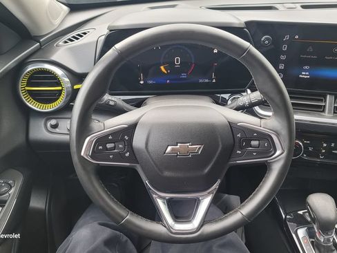 Used 2024 Chevrolet Trax ACTIV w/ Driver Confidence Package FWD image 20