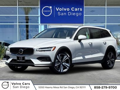 New 2026 Volvo V60 B5 Cross Country Plus w/ Climate Package