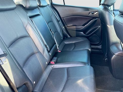 Used 2018 MAZDA MAZDA3 Grand Touring image 26