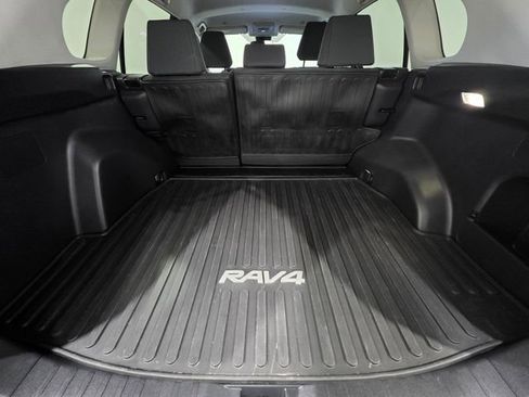 Used 2023 Toyota RAV4 LE AWD/4WD image 21