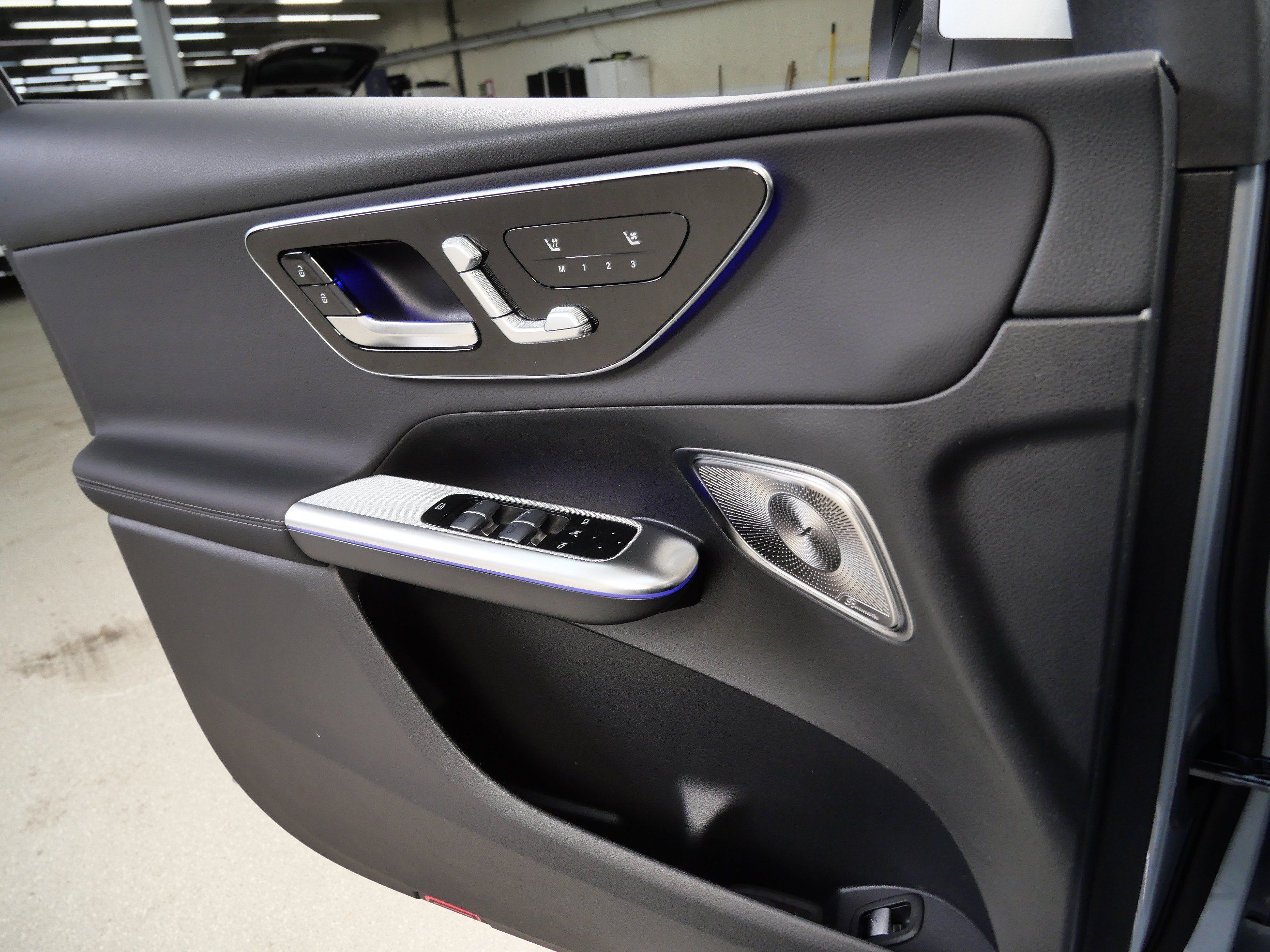 New 2026 Mercedes-Benz GLC 300 4MATIC image 13