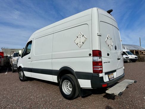 Used 2017 Mercedes-Benz Sprinter 3500 image 3