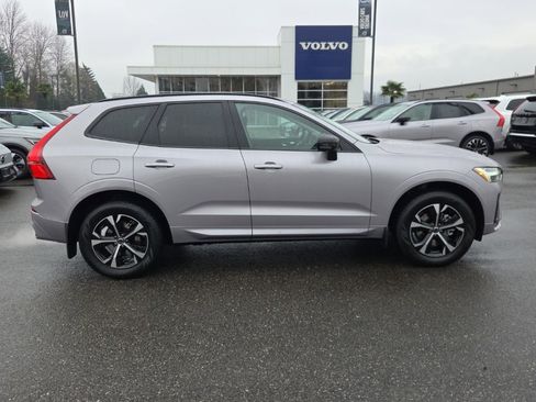 New 2026 Volvo XC60 B5 Core w/ Protection Package Premier image 9