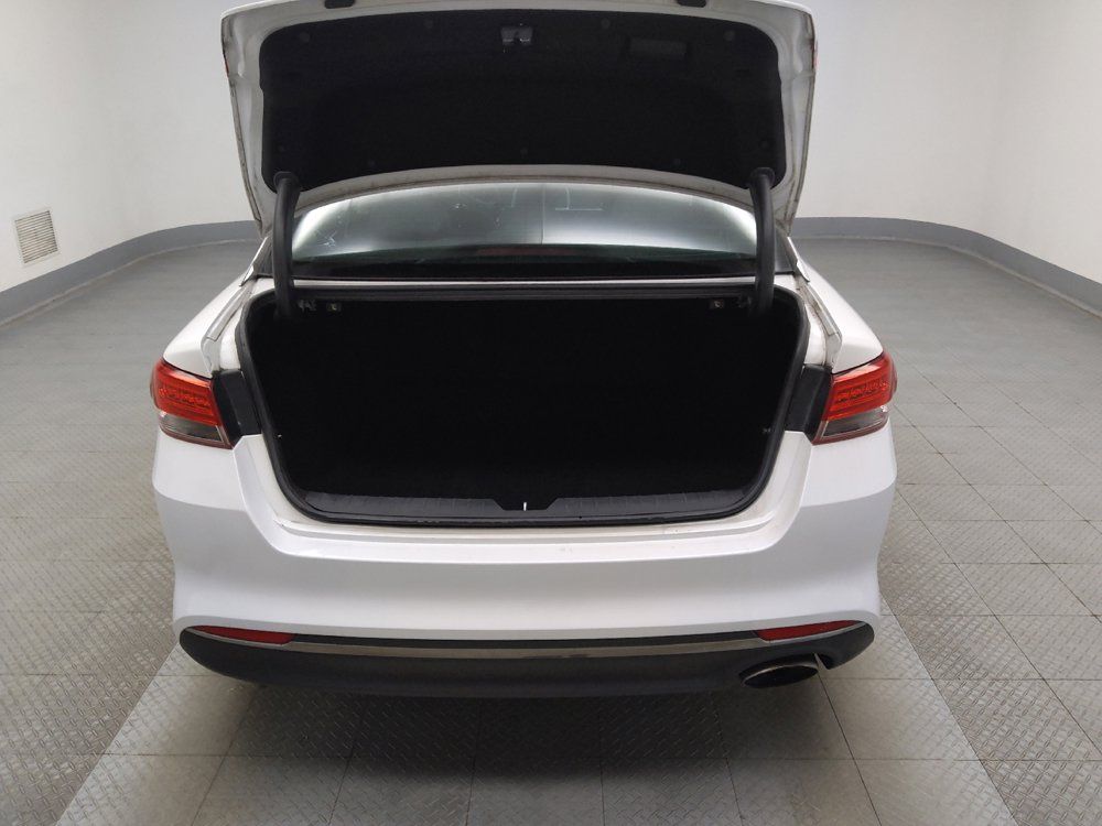 Used 2017 Kia Optima EX FWD image 29