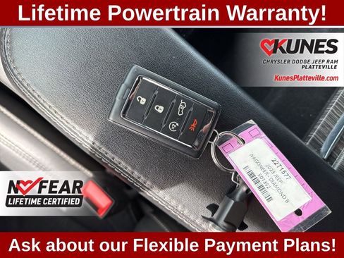 Used 2023 Jeep Wagoneer Series II AWD/4WD image 23