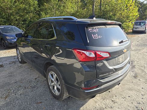 Used 2020 Chevrolet Equinox LT AWD/4WD image 2