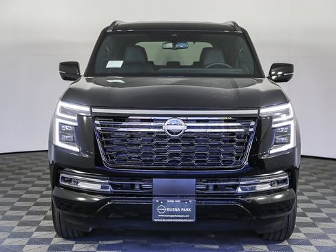 New 2025 Nissan Armada SL w/ Captain's Chari Seat Package image 4