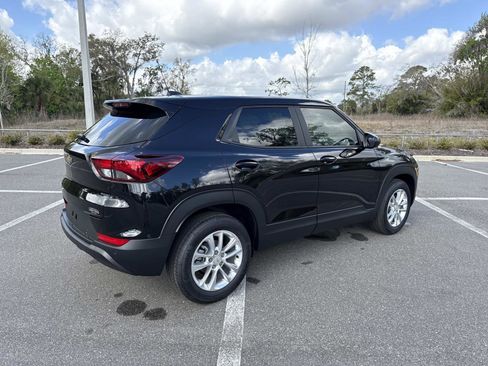 Used 2026 Chevrolet TrailBlazer LS w/ LS Confidence Package image 3