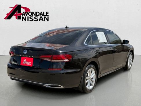 Used 2020 Volkswagen Passat 2.0T SE FWD image 6