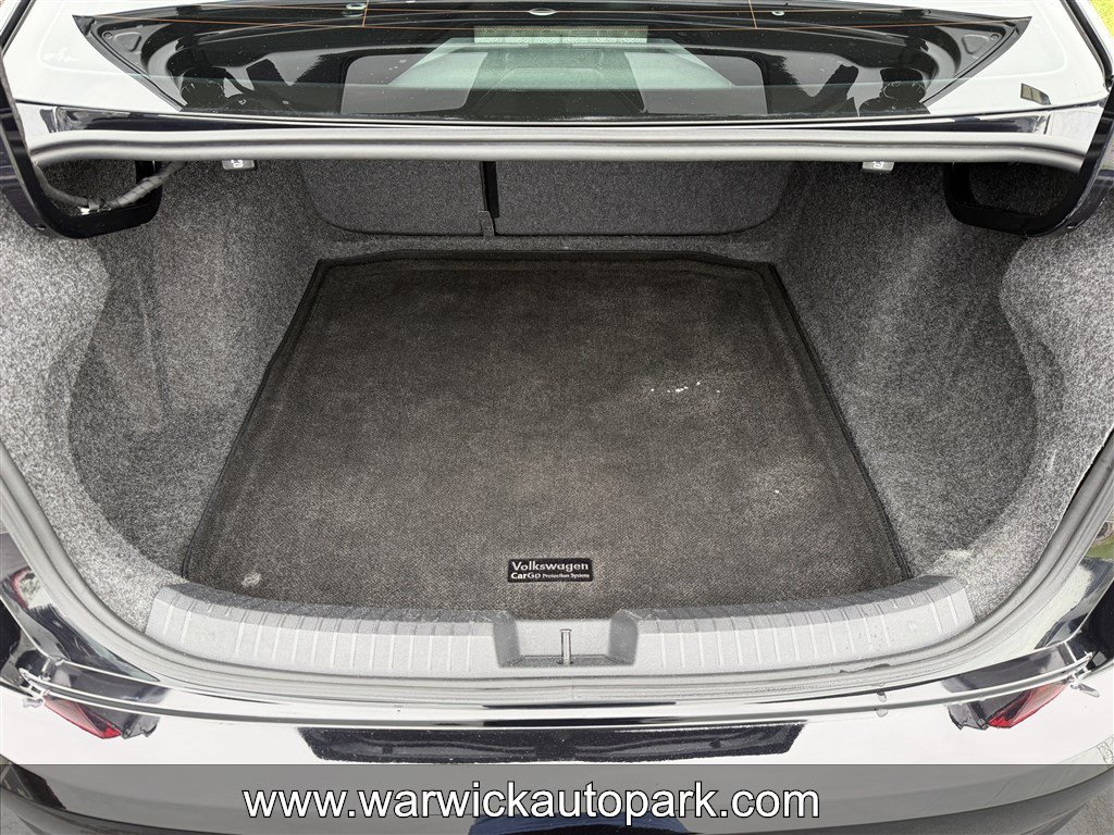 Used 2019 Volkswagen Jetta GLI FWD image 15