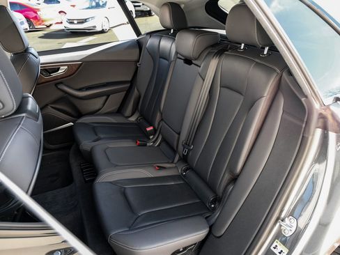 Used 2020 Audi Q8 Premium Plus image 37