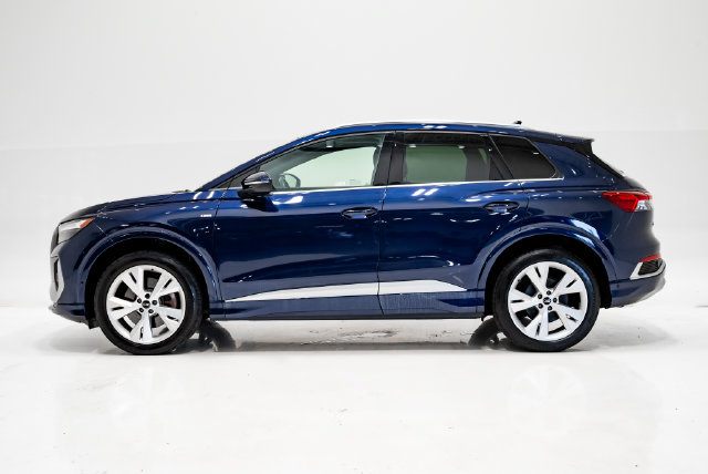 Used 2023 Audi Q4 e-tron Premium Plus w/ Premium Plus AWD/4WD image 27