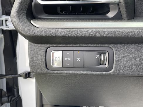 New 2026 Chevrolet Traverse LT image 43