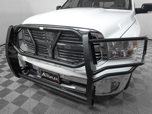 Used 2015 RAM 1500 Lone Star RWD image 25
