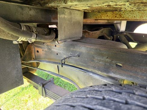 Used 2000 Chevrolet Silverado 2500 2WD Regular Cab image 33