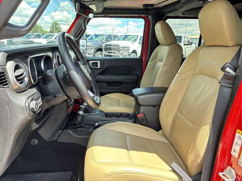 Used 2018 Jeep Wrangler Unlimited Rubicon AWD/4WD image 13