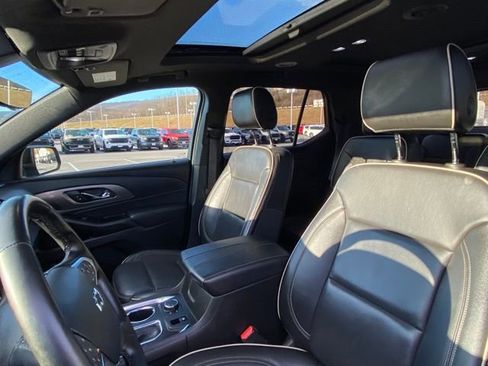 Used 2023 Chevrolet Traverse Premier w/ Redline Edition image 14