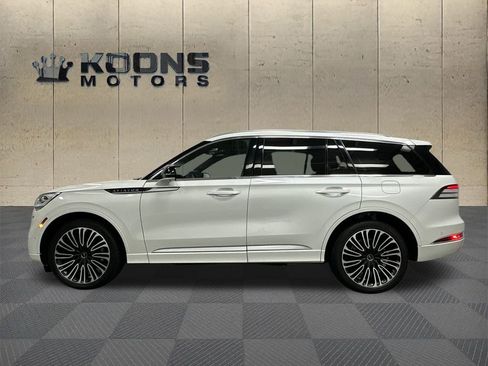 Certified 2023 Lincoln Aviator Black Label w/ Dynamic Handling Package image 4