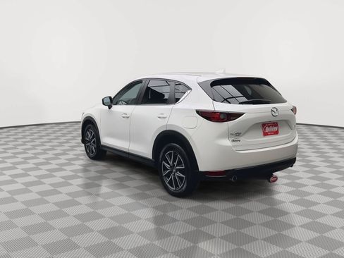 Used 2018 MAZDA CX-5 Touring w/ Preferred Equipment Package AWD/4WD image 39