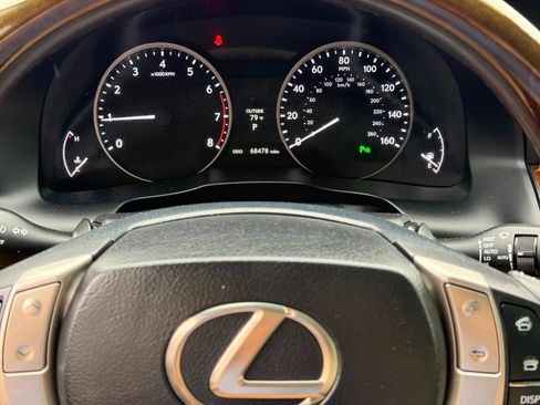 Used 2015 Lexus ES 350 w/ Luxury Package FWD image 11