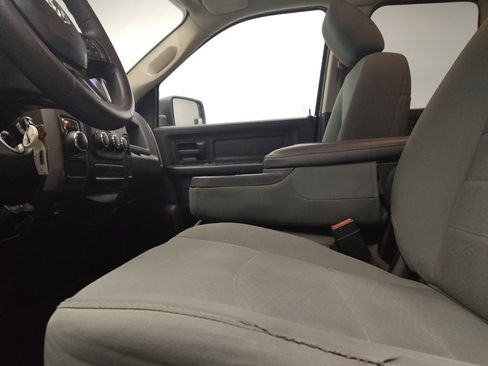 Used 2019 RAM 1500 Tradesman w/ Popular Equipment Group RWD image 17