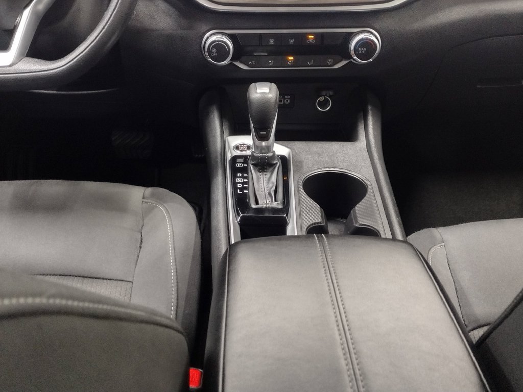 Used 2025 Nissan Altima 2.5 SV FWD image 31