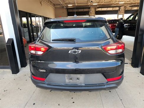 Used 2023 Chevrolet TrailBlazer LS FWD image 5