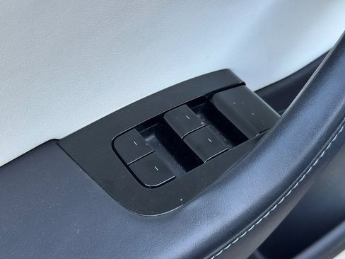 Used 2018 Tesla Model 3 Long Range AWD/4WD image 12