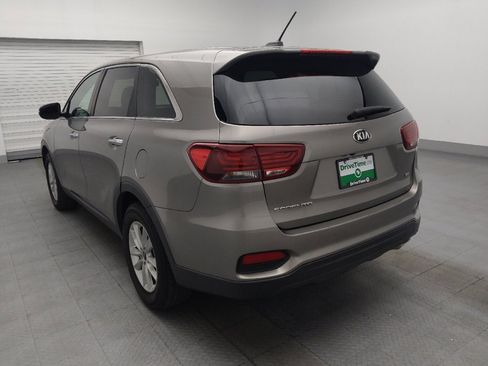 Used 2019 Kia Sorento FWD image 5