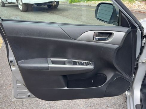 Used 2011 Subaru Impreza 2.5i AWD/4WD image 14