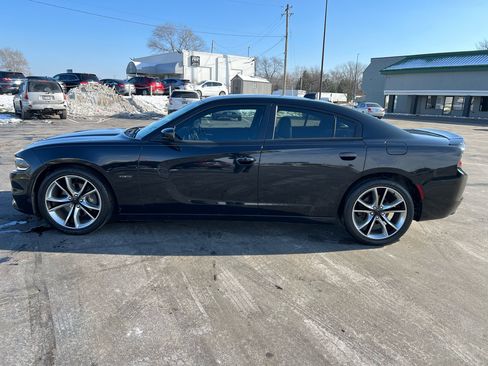 Used 2015 Dodge Charger R/T image 4
