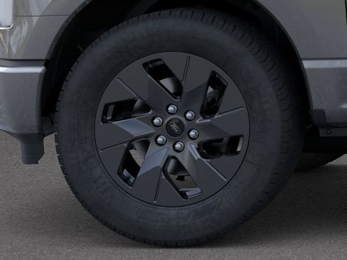 New 2025 Ford F150 Lightning Flash AWD/4WD image 19
