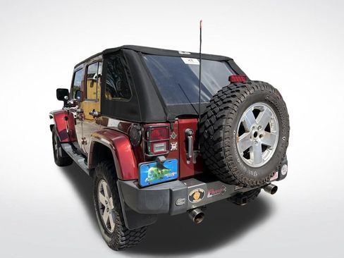Used 2008 Jeep Wrangler Unlimited Sahara AWD/4WD image 6